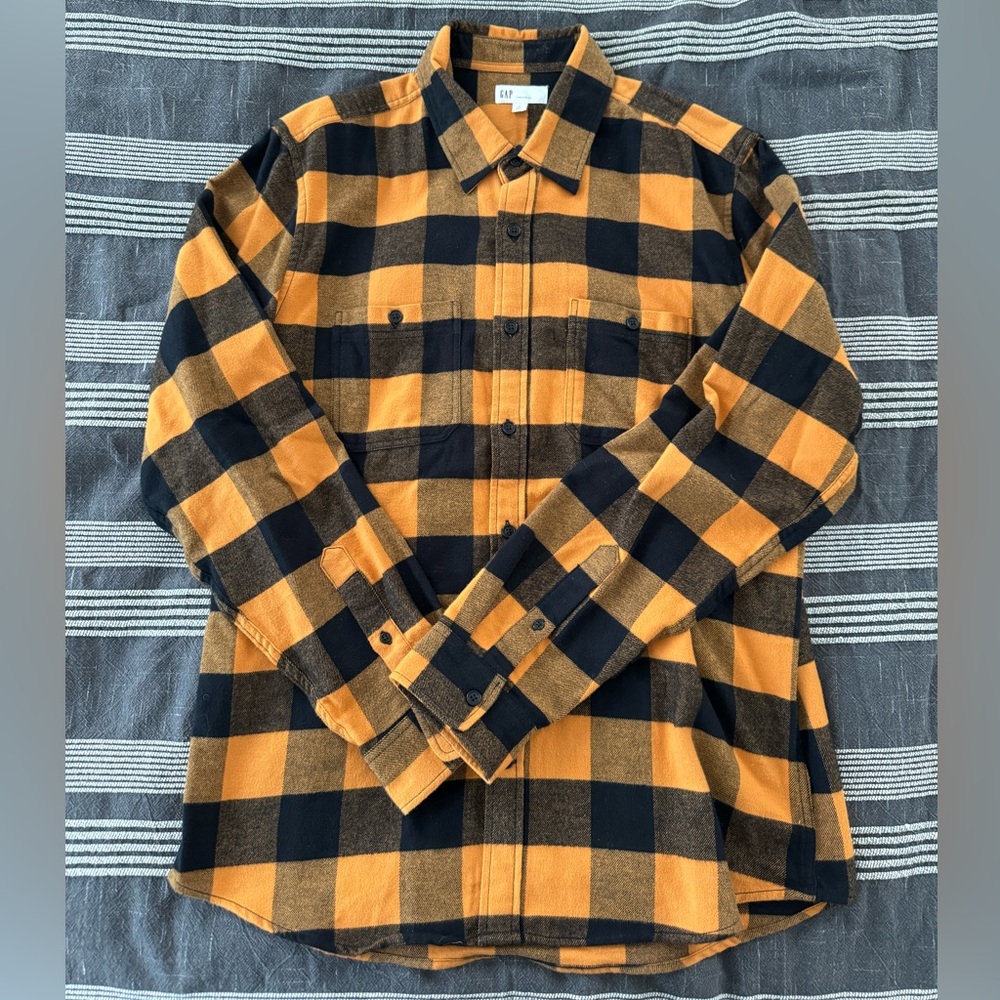 Yellow & Black Plaid Flannel Shirt - Men’s Large - Gap